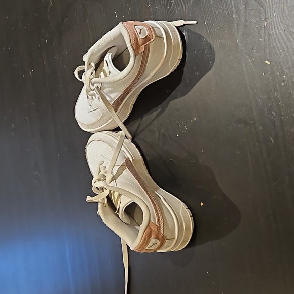 Puma girl shoes - Picture 3 of 6